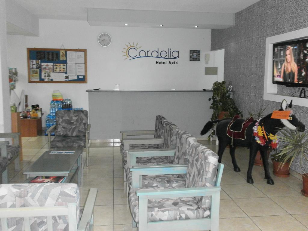 Cordelia Hotel Apartments 아이아 나파 외부 사진
