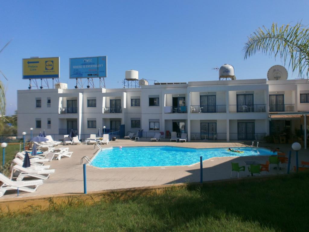Cordelia Hotel Apartments 아이아 나파 외부 사진