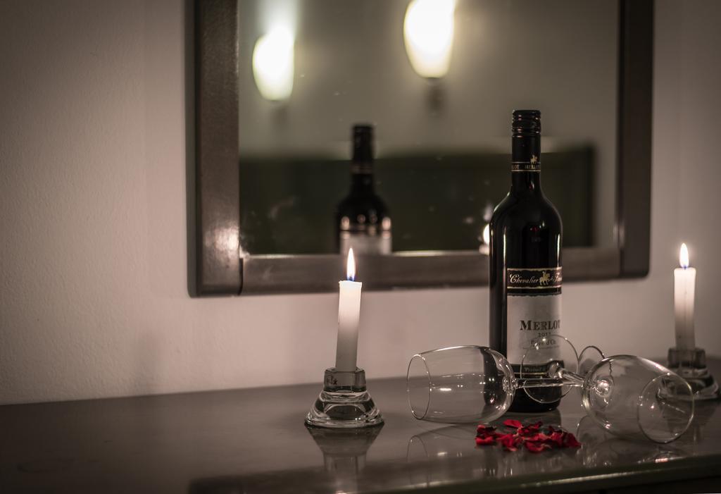 Cordelia Hotel Apartments 아이아 나파 외부 사진