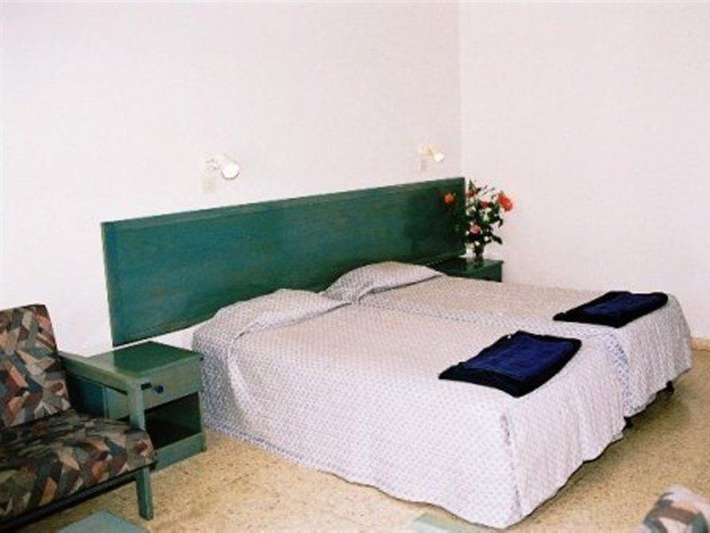 Cordelia Hotel Apartments 아이아 나파 외부 사진