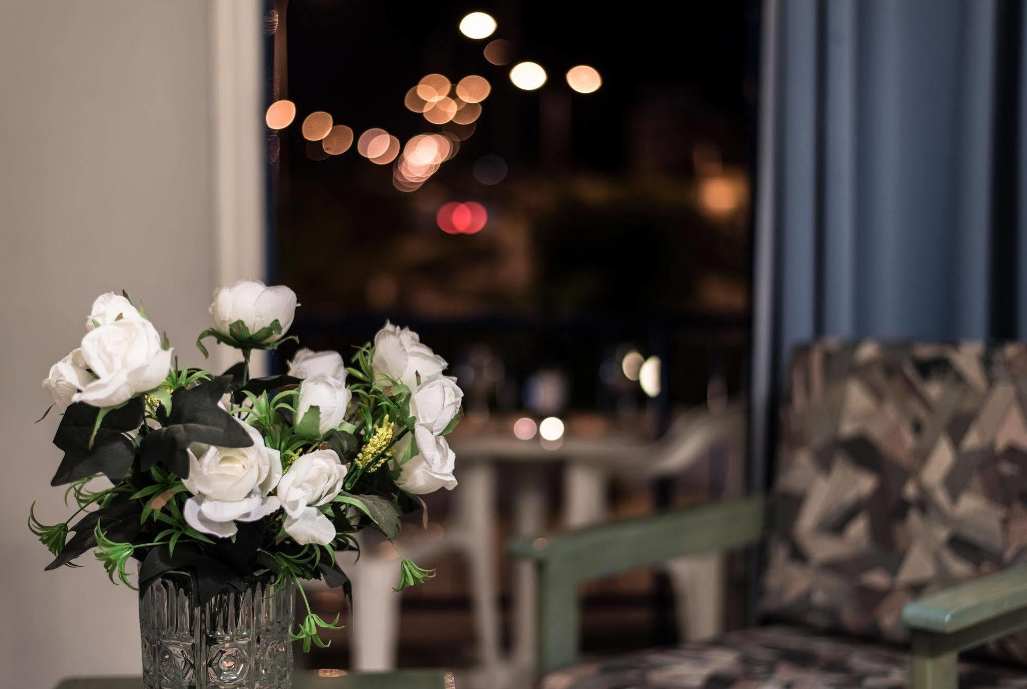 Cordelia Hotel Apartments 아이아 나파 외부 사진